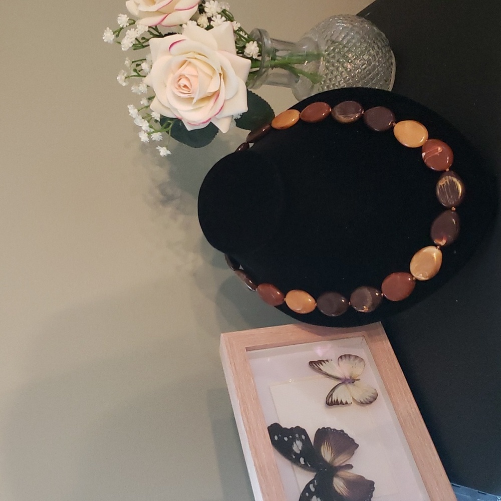 Brown bead necklace
